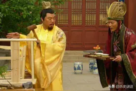 秦王要吃公鸡下的蛋，群臣想不出办法，却被一孩童给破解了图片