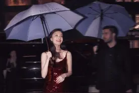 倪妮的腿不是腿，是塞纳河畔的春水图片