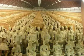 秦始皇兵马俑是用活人烧制？一尊兵马俑裂开后，专家发现真相图片