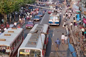 1995，上海老街，房价2000多的上海，当年的你买得起吗？图片