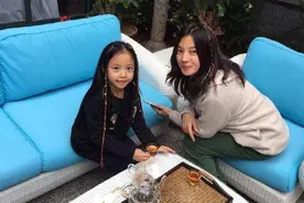 赵薇夫妇1.3亿在新加坡购置豪宅？地段特殊，受益人疑似是女儿图片