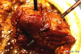 这才是酱牛肉最正宗的做法！3泡3酱入味足，酱香浓郁、不散花图片