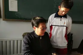 老师开始变得“佛系”，上课认真下课就走，家长却开始焦虑了图片