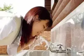 数年多次往返美日欧，我找到了判定一个国家是否发达的三要素图片