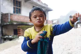 5年过去了，为什么马云不资助范小勤了？明眼人一看就明白图片