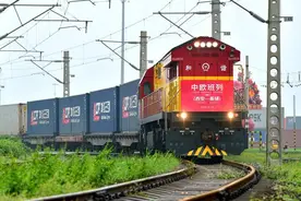 西安至乌克兰首都基辅中欧班列首次开行，预计12天到达图片