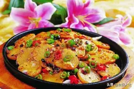 土豆片炒肉，家常菜，吃出家的味道图片