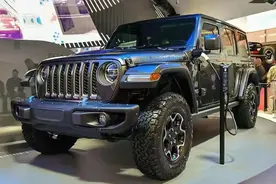 售价52.49万起，百公里只要2.4L油！绿牌牧马人还是曾经的硬汉吗图片