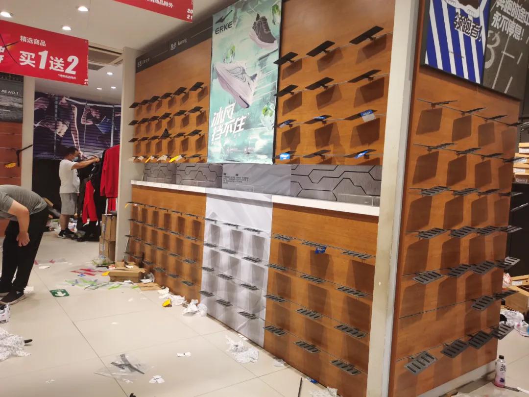 361度加盟费用和条件怎样 与安踏,特步等同为晋江系,半路掉队的鸿星尔克这次能翻盘吗 361度加盟费用和条件怎样 与安踏,特步等同为晋江系,半路掉队的鸿星尔克这次能翻盘吗