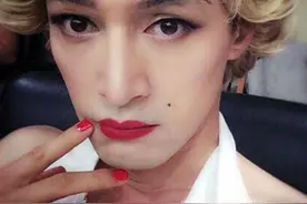 男星搞笑的女装图图片