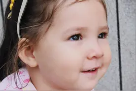 爱因斯坦说“最好的教育是让人保持对生活的热情和对世界的好奇”图片