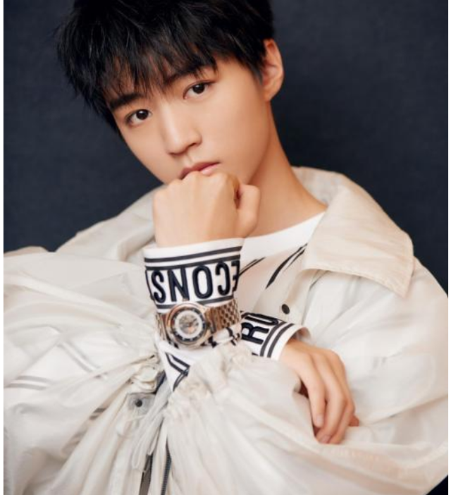 粉丝搜索后进入空间,空间动态跟tf有关(王俊凯的qq号和密码是多少真的