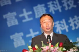 富士康带着订单返回中国，郭台铭你来我们欢迎，你走我们不留图片