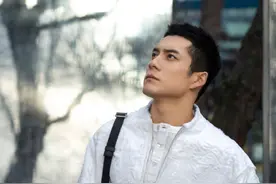 蕾丝不再是女人专属，在男人身上也别有一番风味，看完颠覆你想象图片