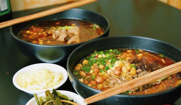 「十堰美食」嗦完吃货们推荐的这些粉店,我被这几家勾了魂儿