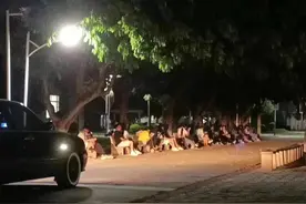 男人追女人，追着追着就放弃了图片