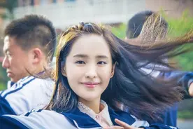 这部14亿票房的喜剧，是沈腾成功的奠基石，也是王智绕不开的坎图片