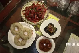 小伙高考后连续宵夜饮酒患急性肠胃炎，医生：放松不等于放纵视频封面