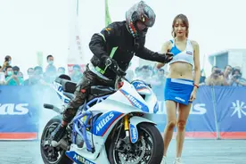 有一个骑摩托的男人，是种怎样的体验图片