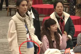 黄圣依小腹隆起疑怀第三胎，4岁小儿子颜值比哥哥安迪高图片