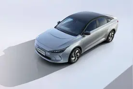 吉利发狠新能源：600km续航纯电轿车，定价不到15万！图片