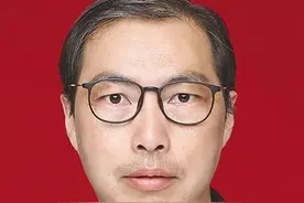 崇德向善 致敬模范 | 第八届全国道德模范提名奖：严正图片