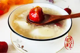 大雪前后要常吃山楂，加温补食材一起煮，特美味，全家老少都要喝图片