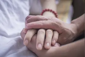 后妈和继女图片