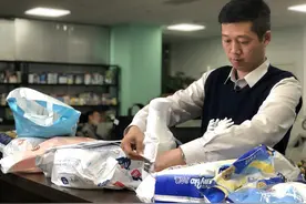 为了评测 28 款拉拉裤，办公室的老爸们“疯了”...图片