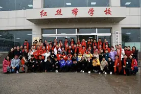 “永远在一起”——益世传媒参加世界艾滋病日主题活动图片