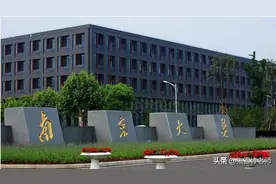 高三党的这条升学路径到底值不值得报?张雪峰:有些事你必须得知道图片