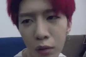 范丞丞卸妆了我信，蔡徐坤卸妆了我也信，而他卸妆了我一点都不信图片