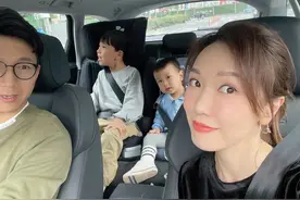 儿童安全座椅纳入立法：关键时刻能救命，很多家庭却嫌它占地方图片