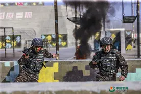 真打实练！武警特战队员实战化练兵掠影图片