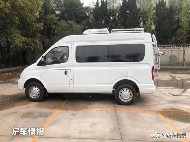 新款大通V80房车来了！16.58万起车长5米，2人玩刚好代步开也轻松