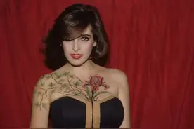 意大利老牌名星—Donatella Damiani，莫妮卡贝鲁奇的前辈图片