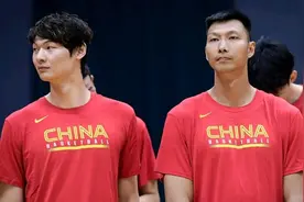 中国男篮16选12！孙铭徽王哲林或因伤退出，齐麟和徐杰或出局图片