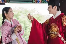 韩版太子妃升职记来袭！申惠善穿越男变女，与金正贤上演爆笑之恋图片