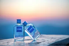 享受微醺的愉悦，喝杯好喝的江小白真好图片