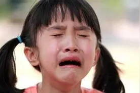 “伪复姓”成90后爸妈取名风向标，父母沾沾自喜，孩子有苦难言图片