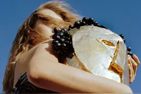 乌克兰超模帕夏·哈鲁里亚，乌克兰《Vogue》感恩节人文摄影图片