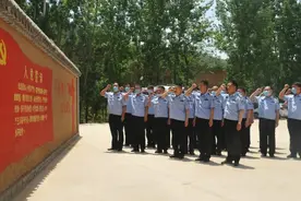 河南焦作：追寻革命足迹 传承红色精神——焦作交警走进修武红色教育基地 开展廉政教育图片