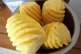 今天才知道，用盐水泡菠萝是错的，这才是正确泡法！图片
