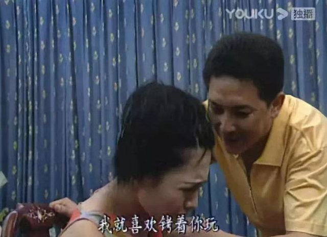 21年前的童年阴影片，演得那么烂，也不妨碍她封神