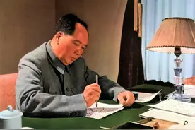 毛泽东诗词水平如何？胡适差评毛泽东的《蝶恋花》：没有一句通的图片