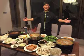 黄磊独栋小别墅，外观像农家风，大门复古有腔调，内部装修很奢华图片