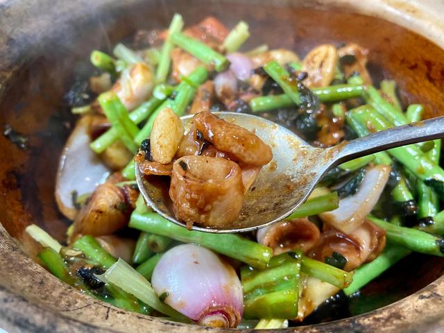 黑蒜花胶鸡汤 2026年黑蒜花胶炖鸡汤做法