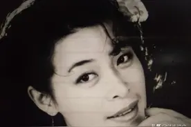 演员顾艳一家四口人都是影视演员，现在是受欢迎的“妈妈专业户”图片