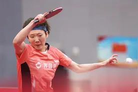 国内乒乓球比赛冒出唯一新星，17岁左手娃娃脸，姓氏您不认识图片