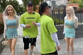 “折耳鱼”复出，改名“小小鱼露”重新开始，频繁和抖音大咖合作图片